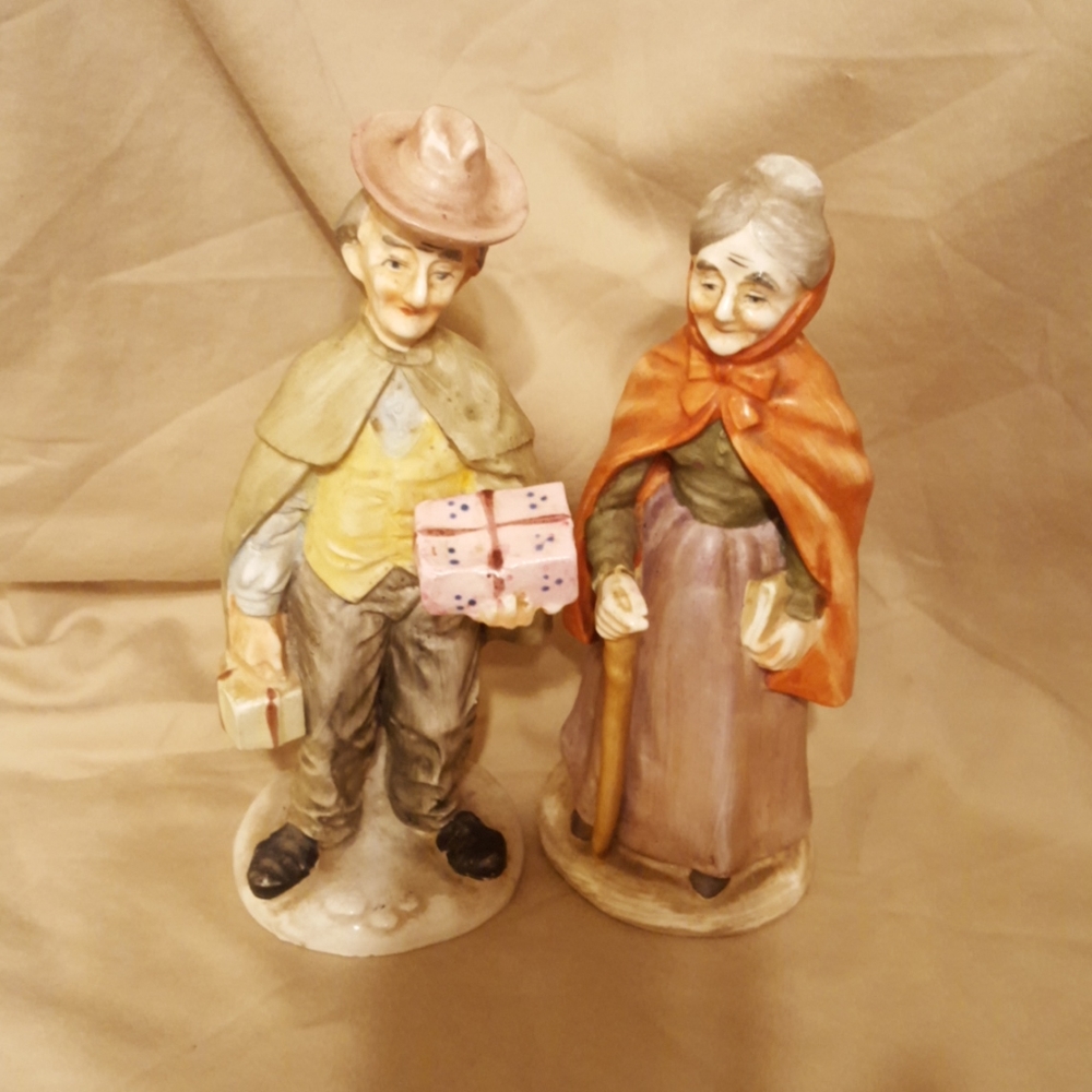 Vintage Set of 2 Norleans Figurines